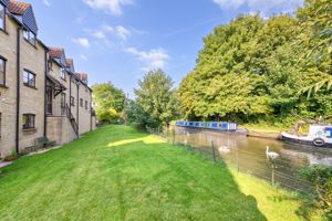 Communal Garden- click for photo gallery